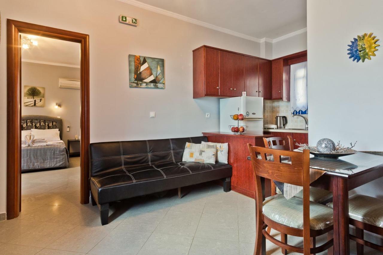 Alkioni Hotel Foiníkion Екстериор снимка