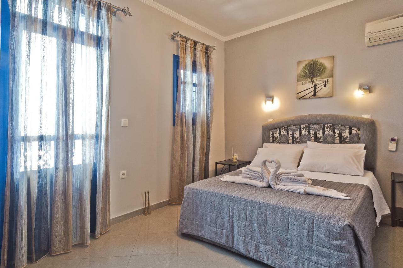 Alkioni Hotel Foiníkion Екстериор снимка